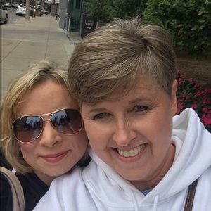 Meet your Posher, Brenda